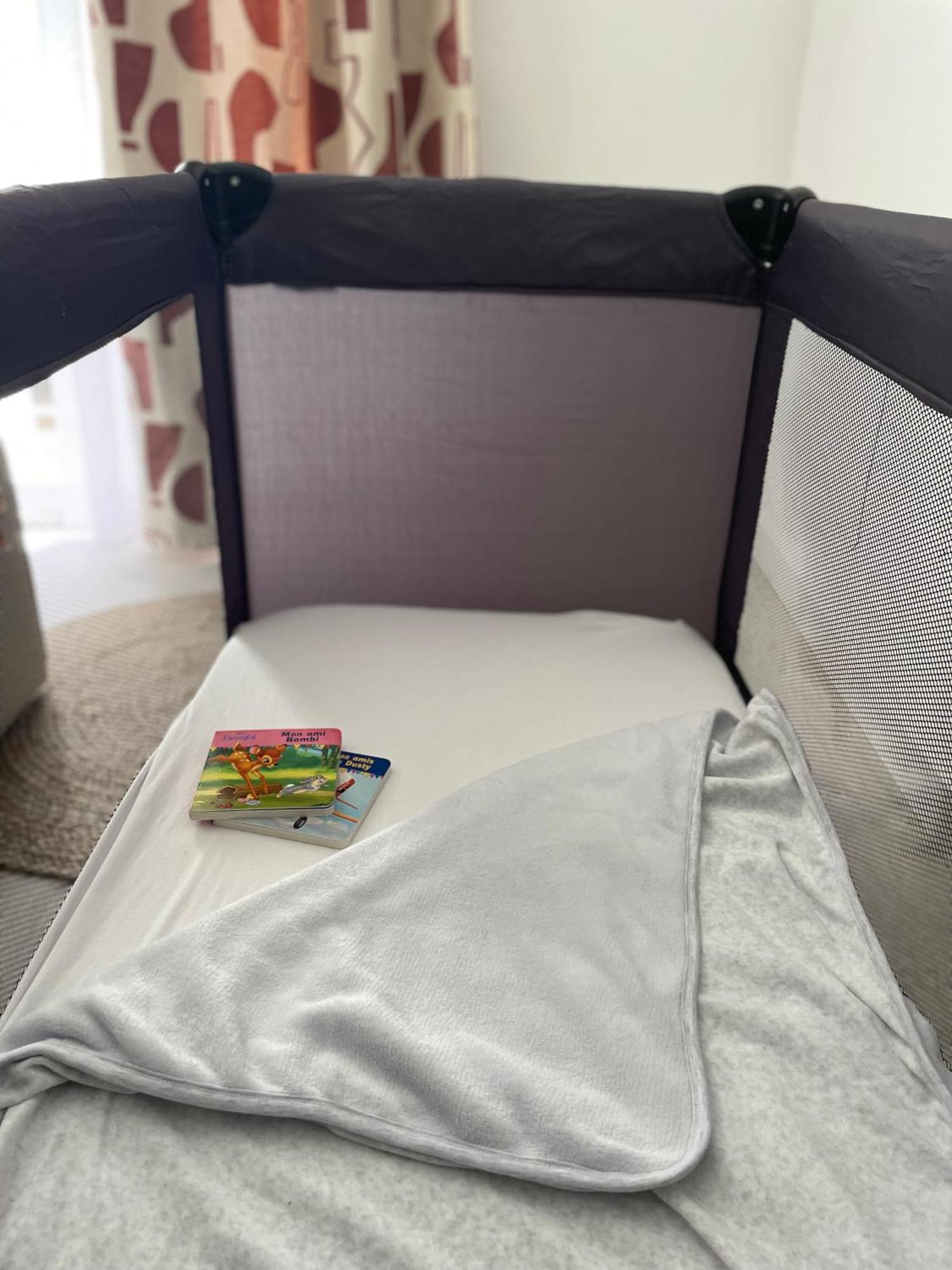 Lou Cabanot - Appartement Lumineux 3 Chambres - Parking Gratuit Beziers Luaran gambar