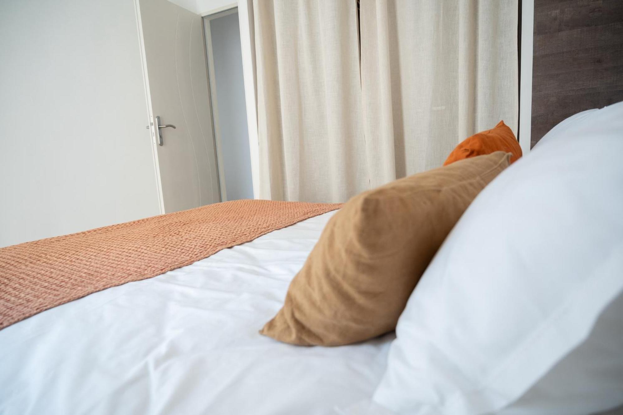 Lou Cabanot - Appartement Lumineux 3 Chambres - Parking Gratuit Beziers Luaran gambar